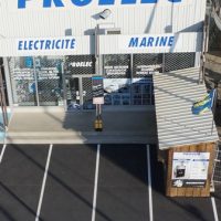 Le magasin Proelec est le spécialiste de l'électricité marine à port Camargue